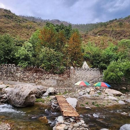 Hobo Huts By The Riverside Panuanaula Exterior foto