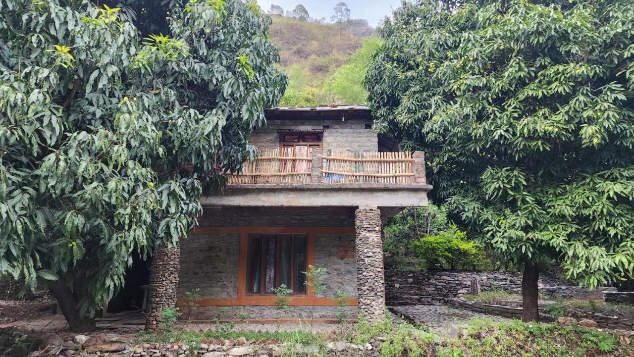Hobo Huts By The Riverside Panuanaula Exterior foto